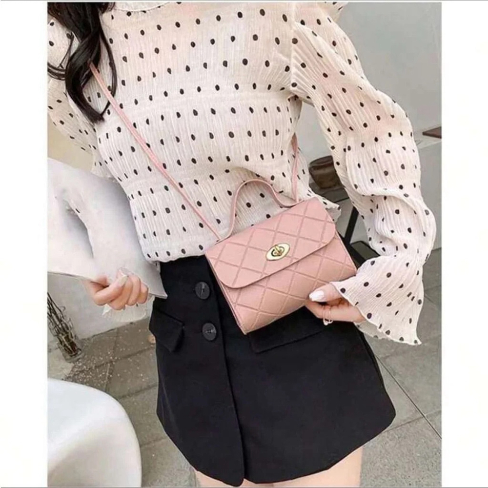 ⚠️Clearance Small Crossbody Messenger Bag Pink - Picture 1 of 4